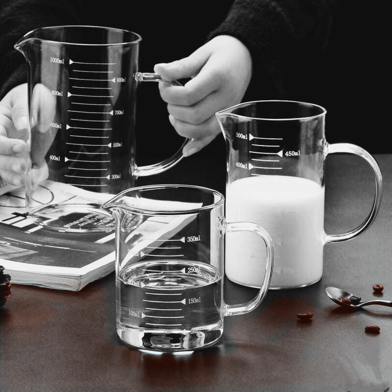 Bicchiere in vetro resistente  - Kitchen Baking Table recensione e prezzo